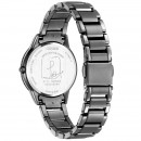 已完售,CITIZEN EO1235-58L(公司貨,保固2年):::日本製,xC,光動能,藍寶石,日期,5氣壓防水,田馥甄簽名款,E111機芯,EO123558L